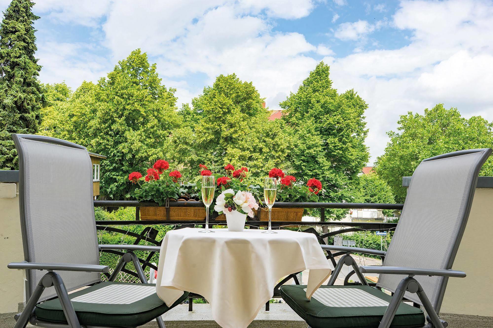 Vitalhotel Am Stadtpark Superior Bad Harzburg Buitenkant foto